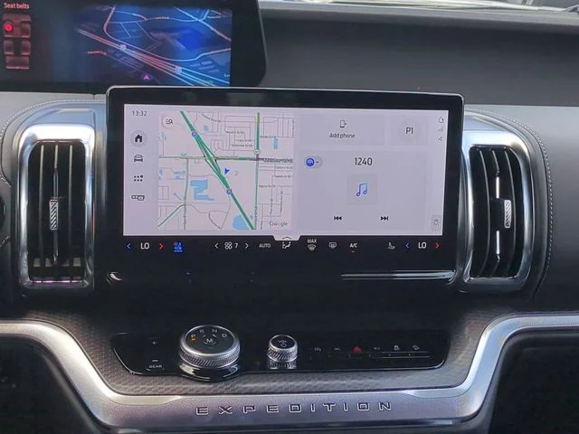 New 2026 Marsh Gray Ford Platinum® image 18