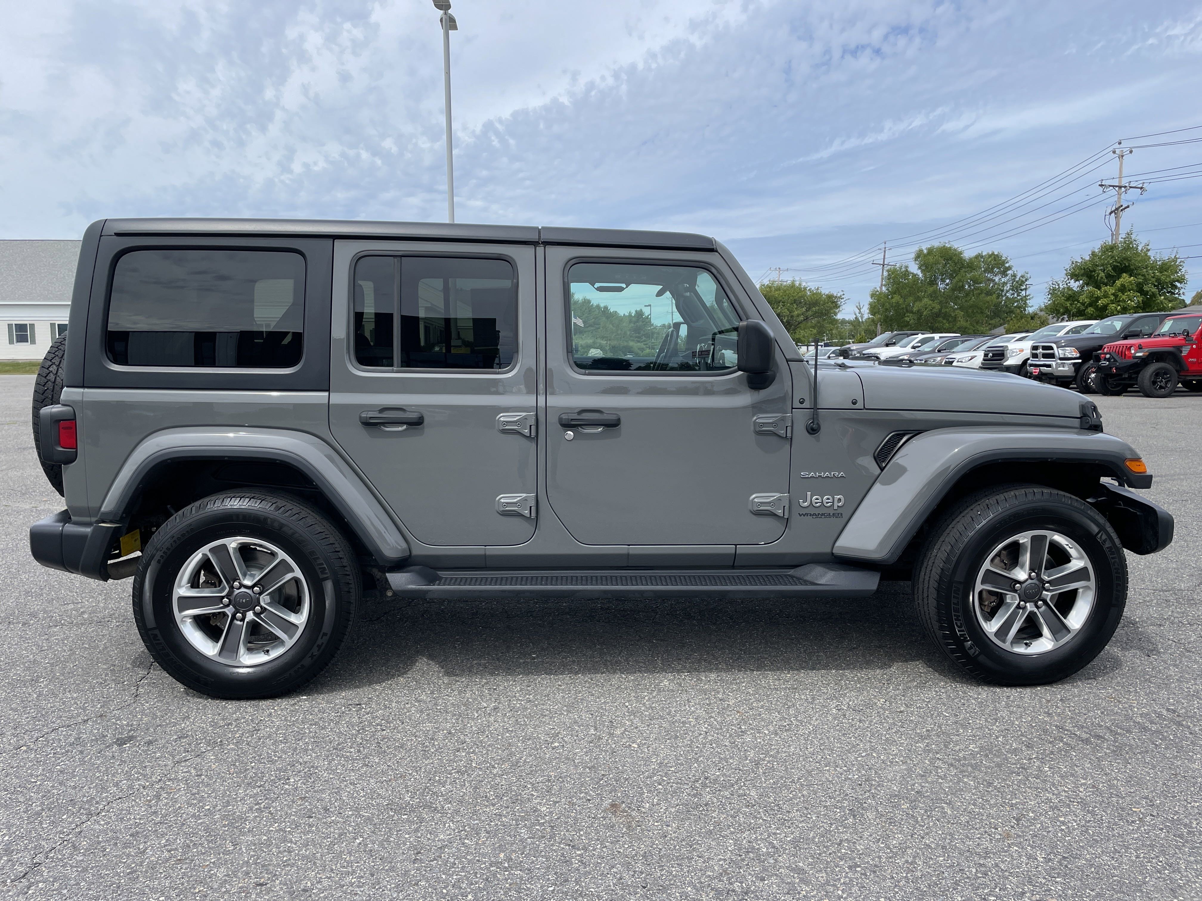 Used 2020 Sting-Gray Clearcoat Jeep Sahara image 7