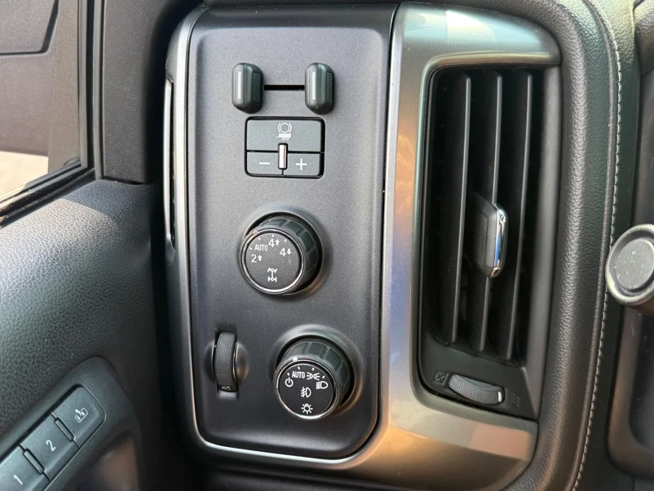 Used 2015 Victory Red Chevrolet LTZ image 18