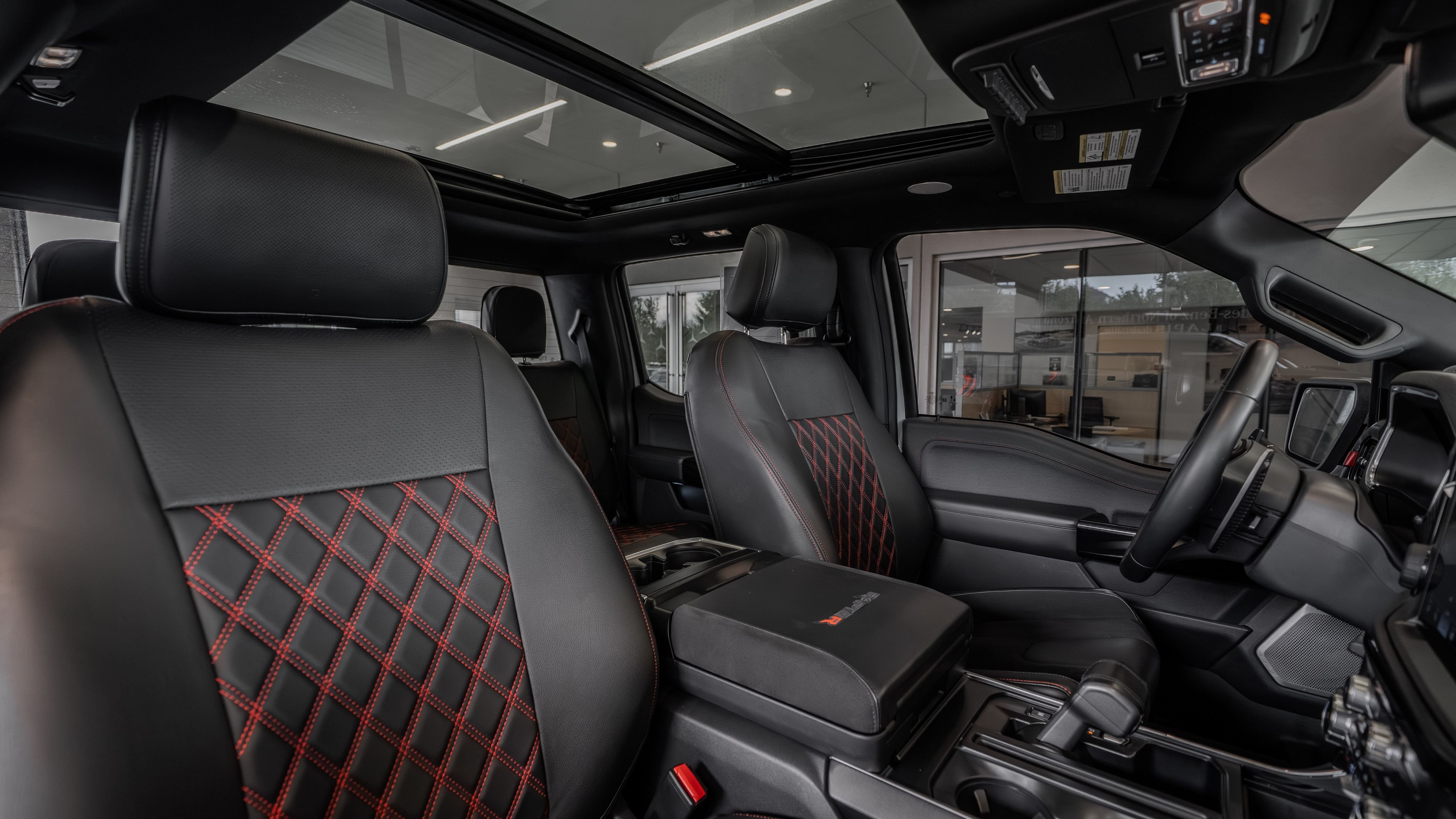 Used 2023 Avalanche Ford Raptor image 32