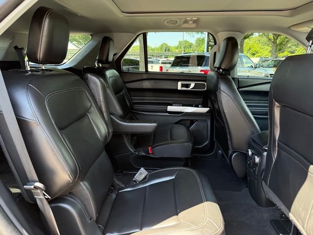 Used 2022 Gray Ford XLT image 32