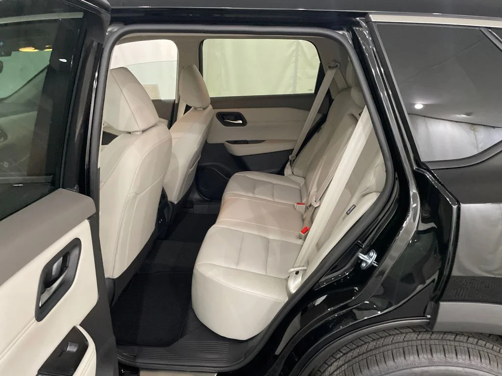 2026 Nissan Rogue Dark Armor - Photo 27