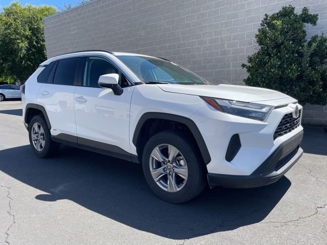 2025 Toyota RAV4 Hybrid LE