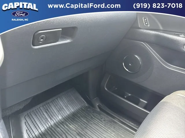 Used 2023 Black Ford XLT image 27