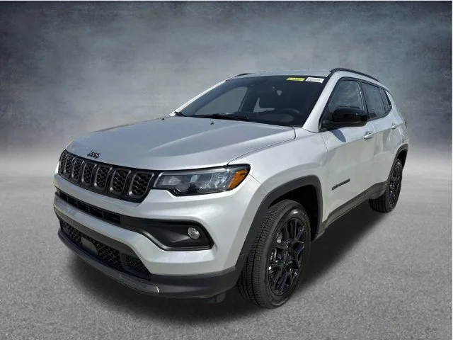 New 2026 Silver Zynith Metallic Clear-Coat Exterior Paint Jeep Latitude image 3