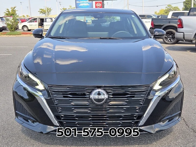 Used 2025 Super Black NISSAN SL FWD image 6