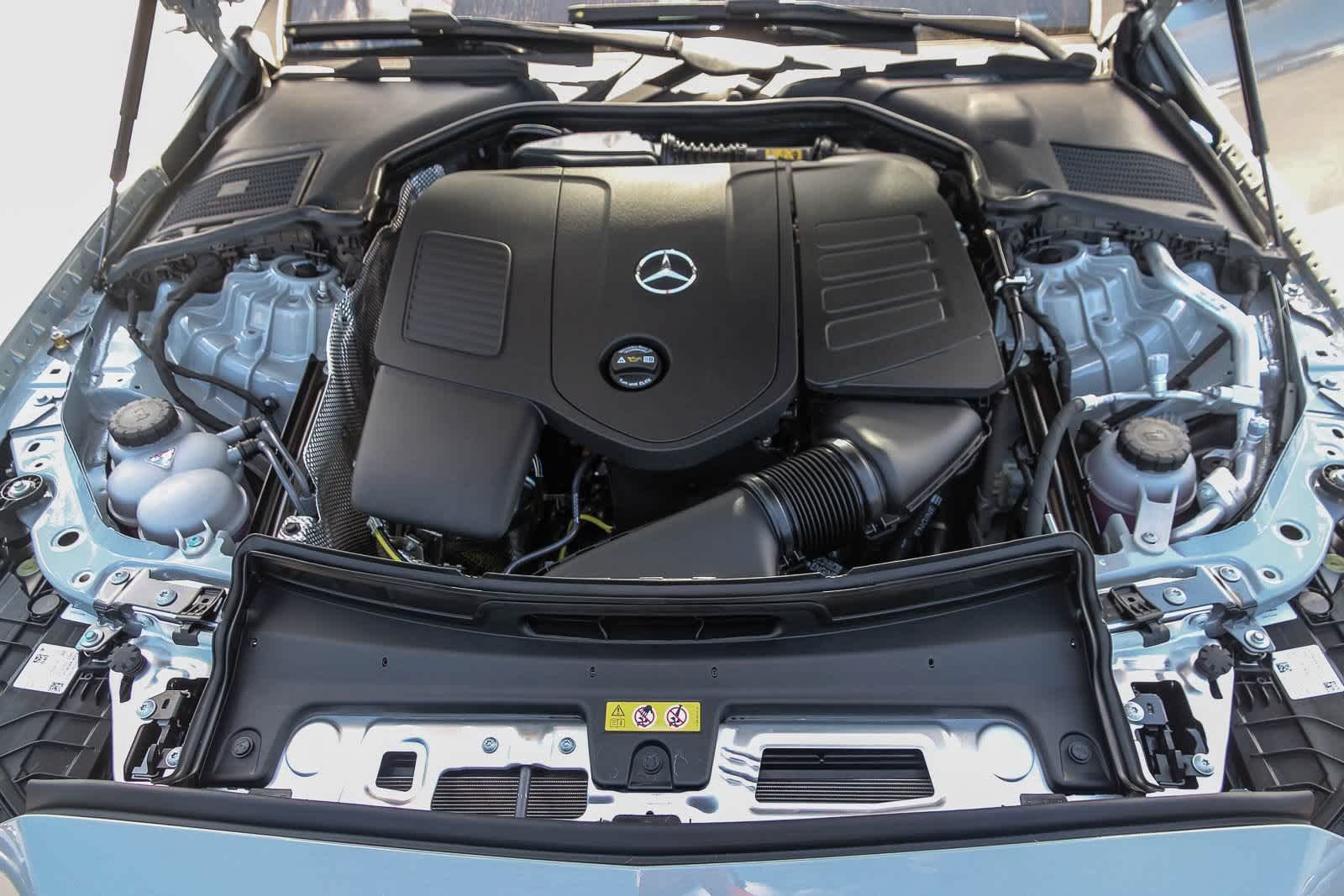 New 2026 MANUFAKTUR Alpine Grey Mercedes-Benz C 300 image 13