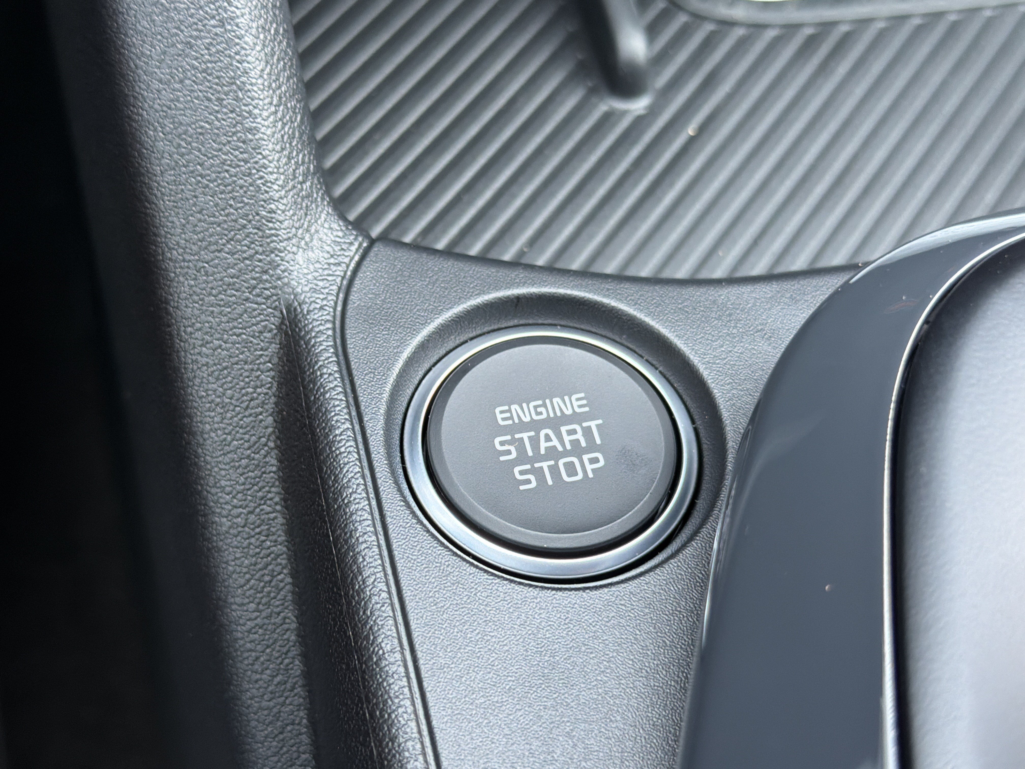 New 2026 Snow White Pearl Kia EX image 12