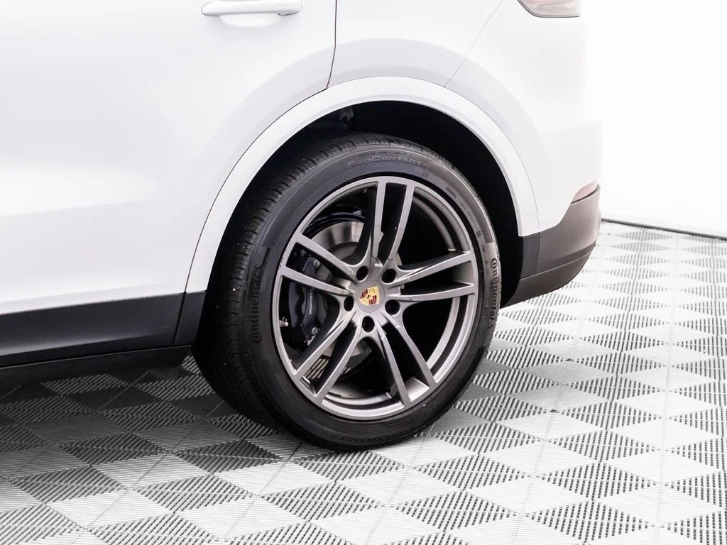 2022 Porsche Cayenne Platinum Edition - Photo 35