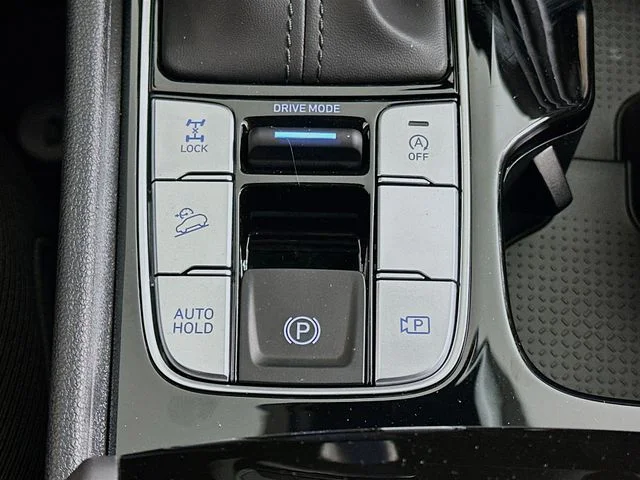 New 2026 White Hyundai SEL image 19