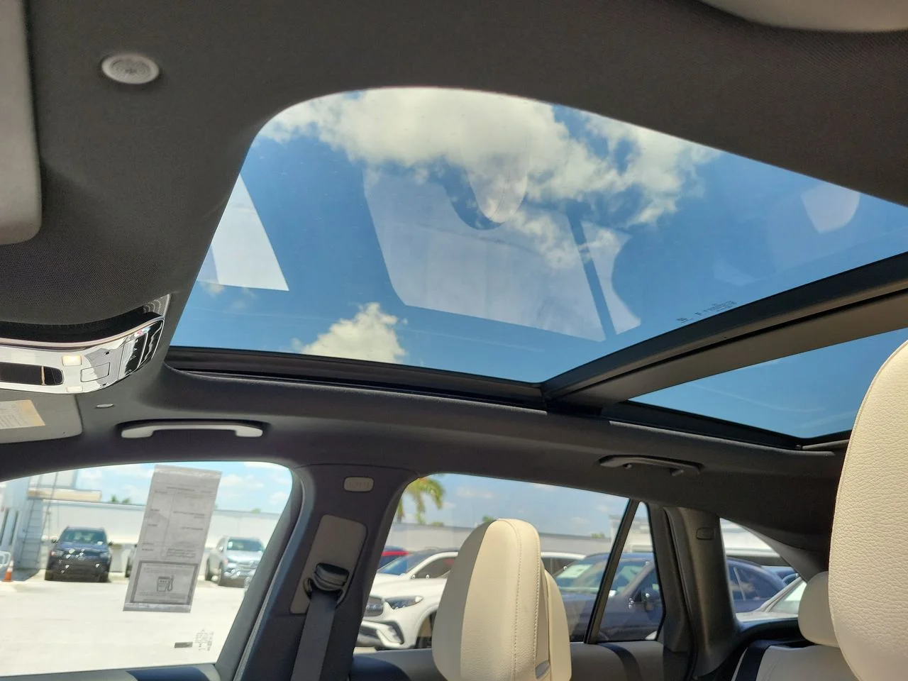 New 2026 Cirrus Silver Metallic Mercedes-Benz GLC 300 image 22