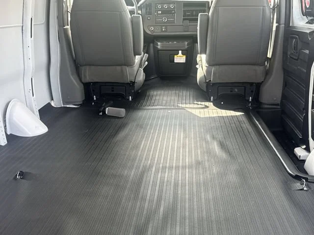 2026 Chevrolet Express Cargo Work Van - Photo 20