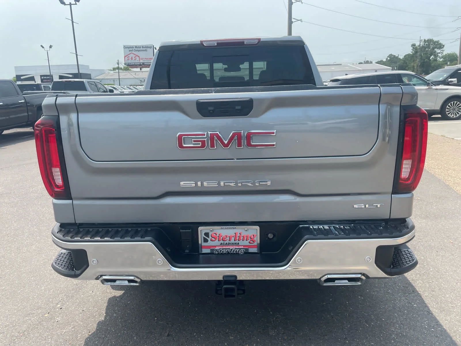 Used 2025 Sterling Metallic GMC SLT image 7