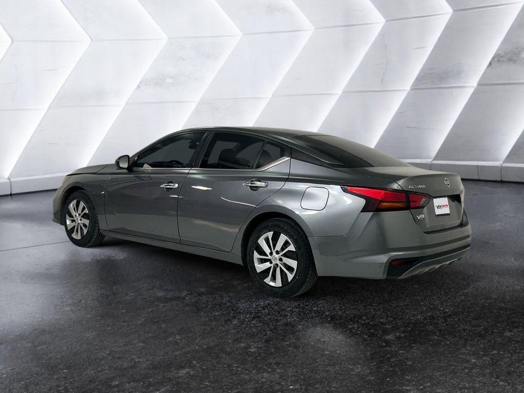 Used 2022 Gray Nissan 2.5 S image 6