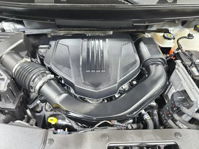 Used 2025 Sterling Gray Metallic Chevrolet LT image 17