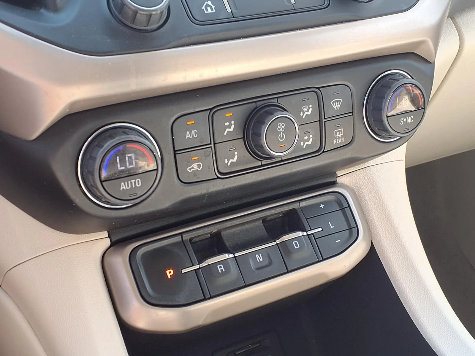Used 2023 Summit White GMC Denali image 13