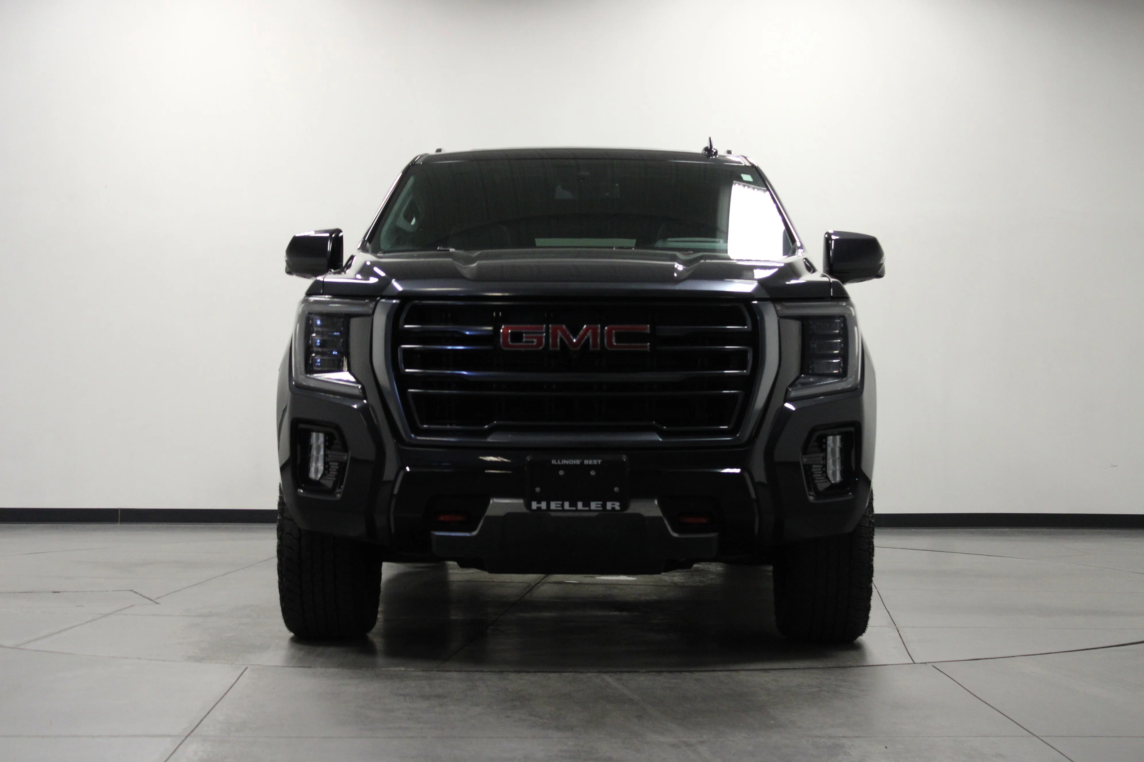 Used 2024 Titanium Rush Metallic GMC AT4 image 9