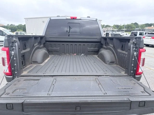 Used 2021 Gray Ford Lariat image 10