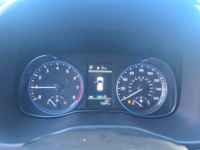 Used 2022 Silver Hyundai SEL image 7