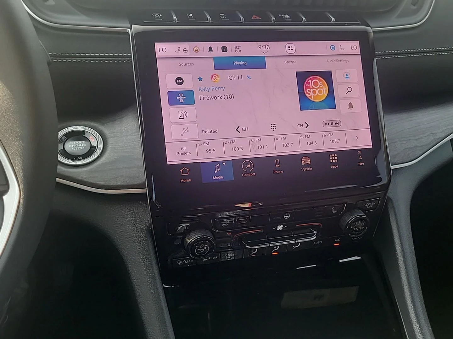 Used 2025 Silver Zynith Jeep Limited image 12