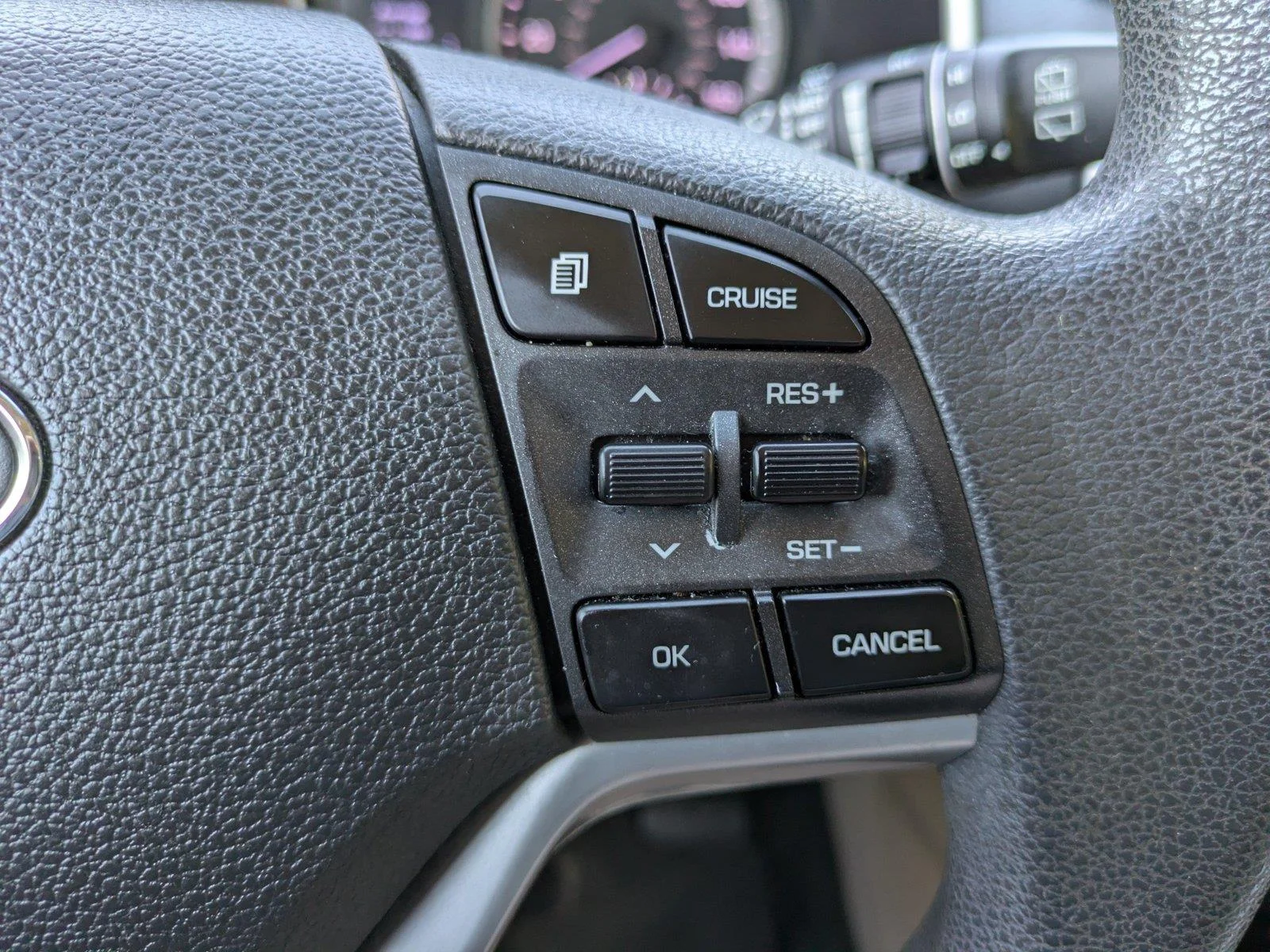 Used 2019 Coliseum Gray Hyundai Value image 25