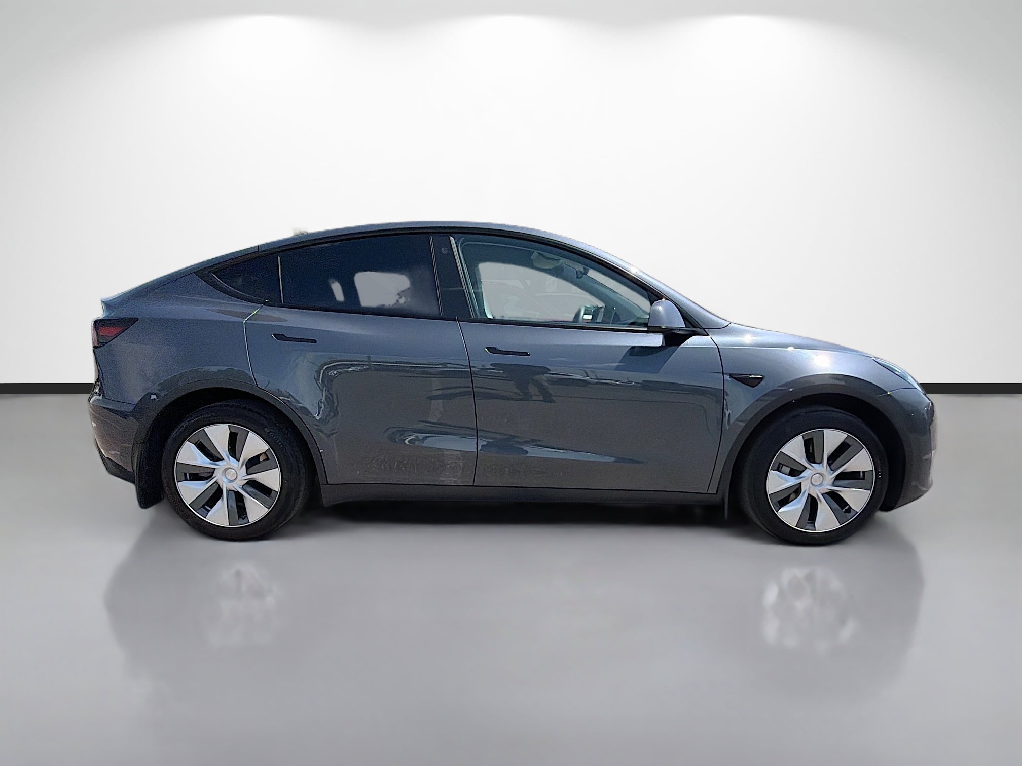 Used 2023 Tesla Model Y Long Range with VIN 7SAYGDEE8PA036024 for sale in Tampa, FL