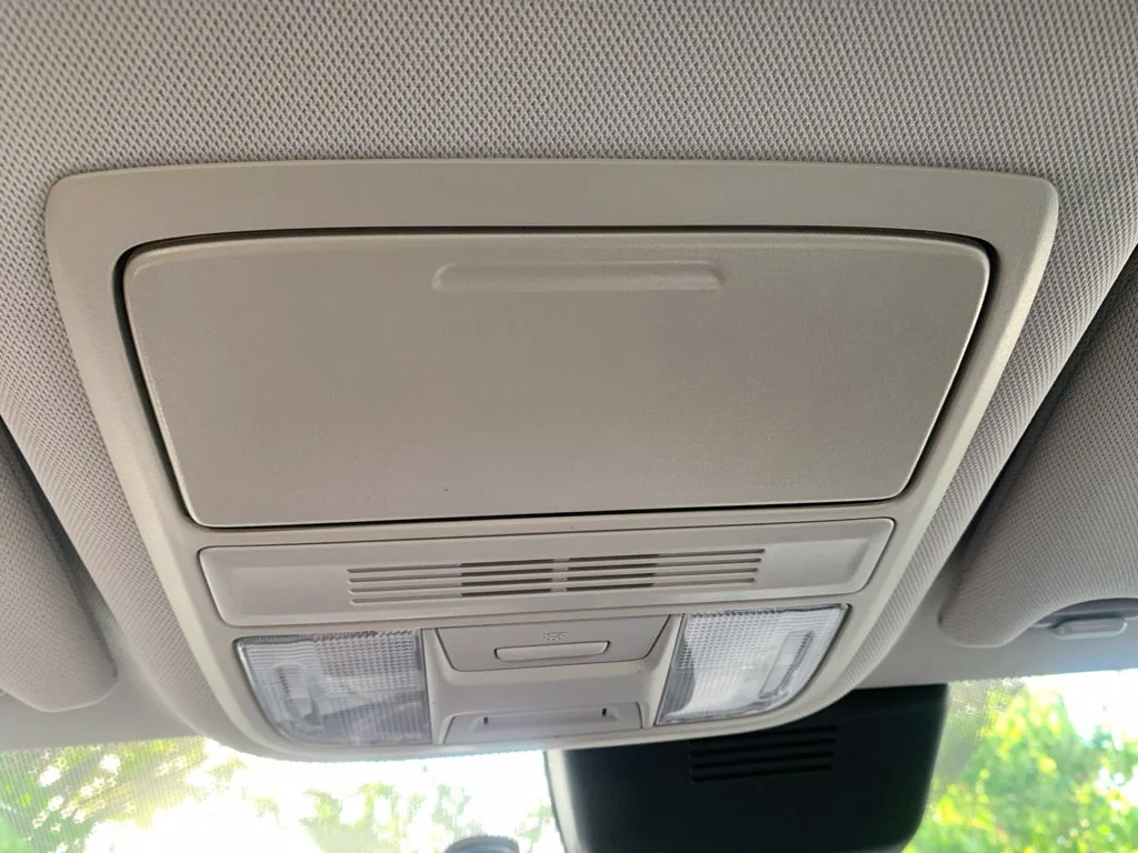 Used 2020 Lunar Silver Metallic Honda LX image 21