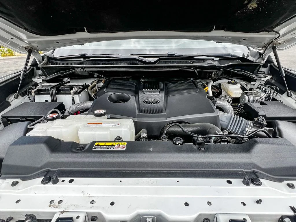 Used 2023 Beige Toyota Platinum image 27