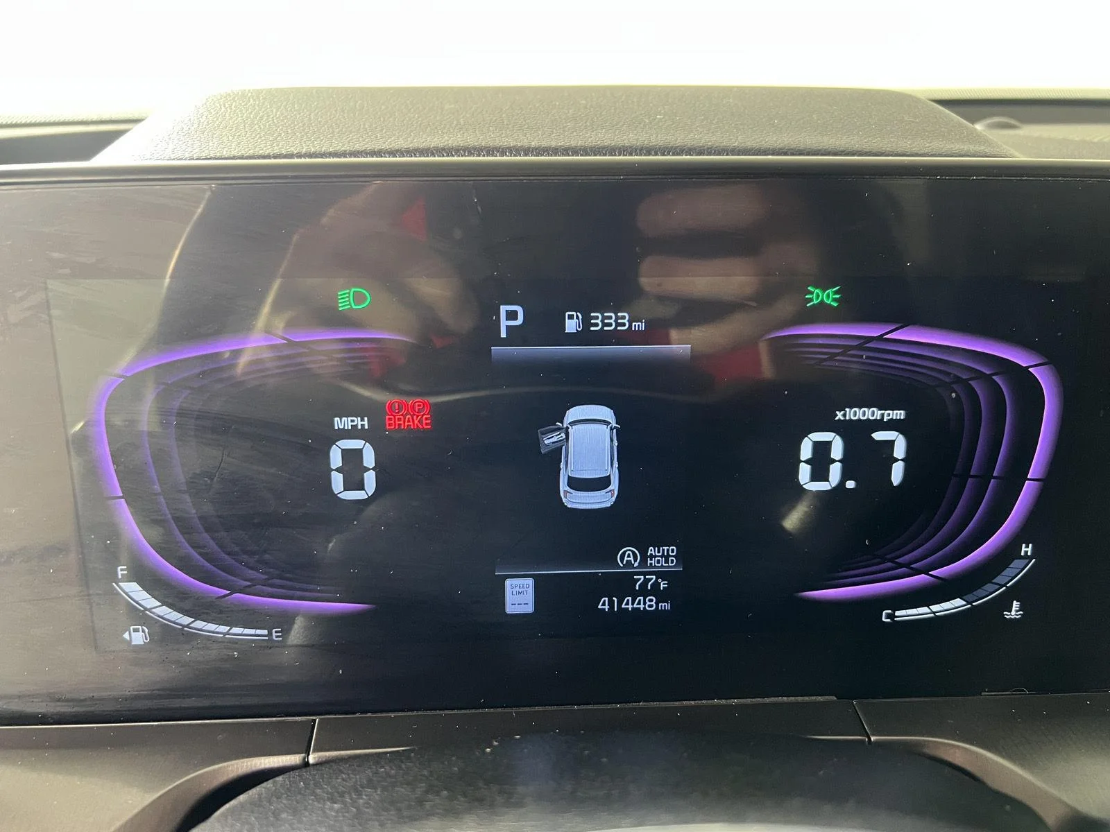 Used 2025 Glacial White Pearl Kia  image 22