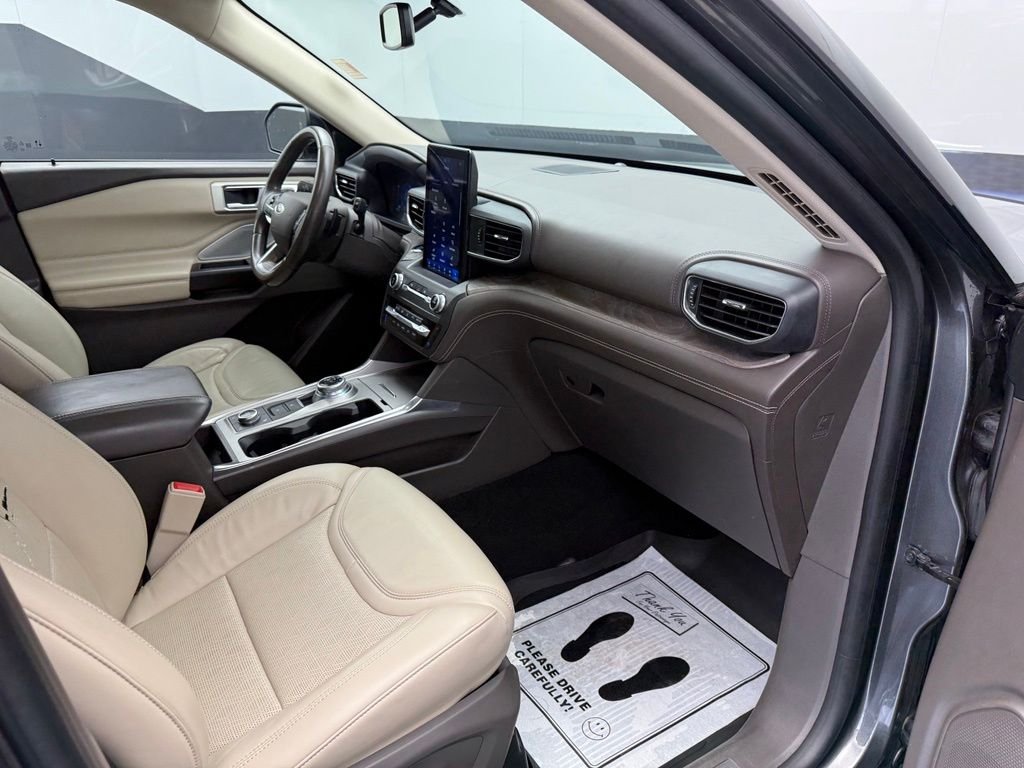 Used 2020 Gray Ford Platinum image 70