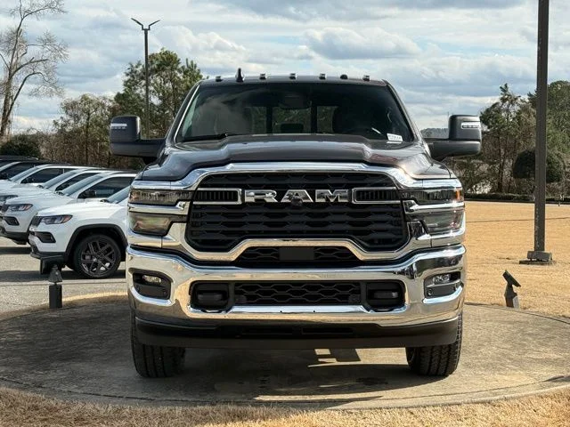New 2026 Granite Crystal Metallic Clear-Coat Exterior Paint RAM Tradesman image 2