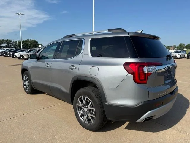 Used 2023 Sterling Metallic GMC SLT image 5
