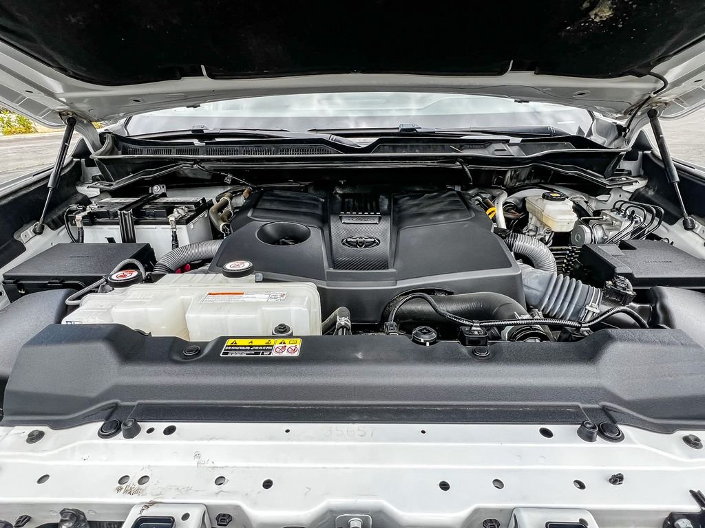 Used 2023 Beige Toyota Platinum image 27