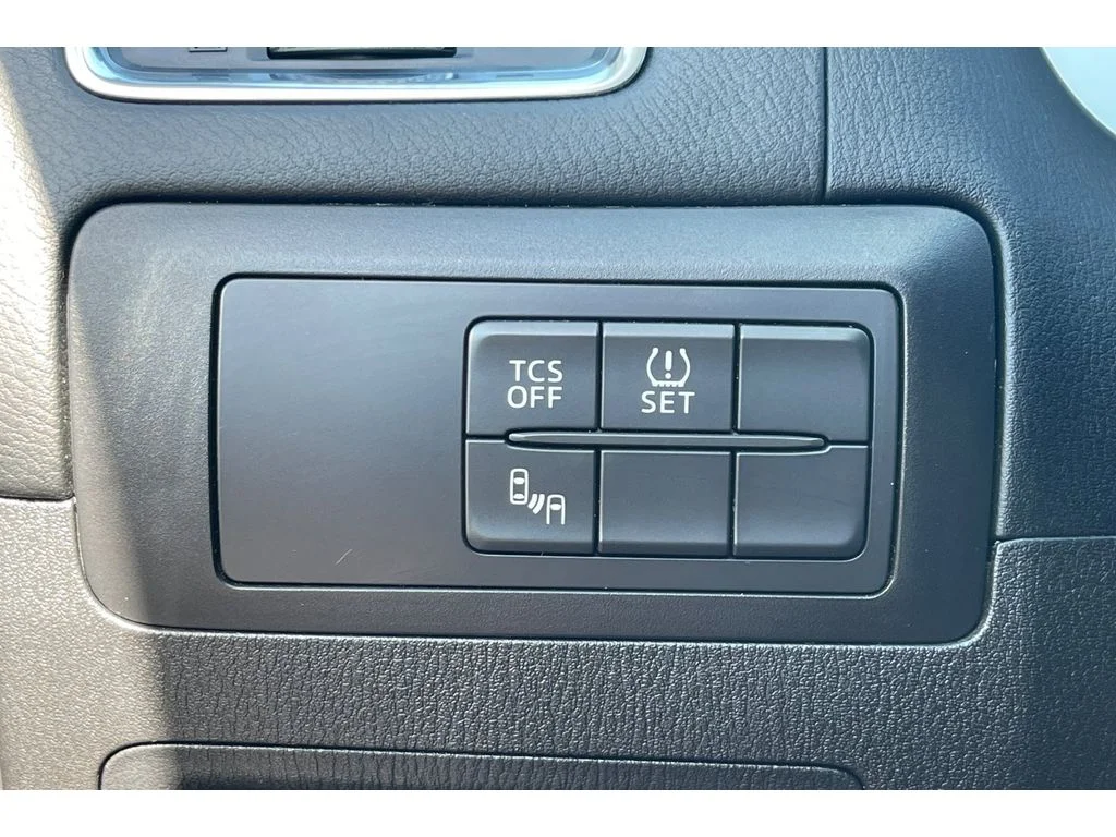 Used 2016 Meteor Gray Mica Mazda Touring image 41