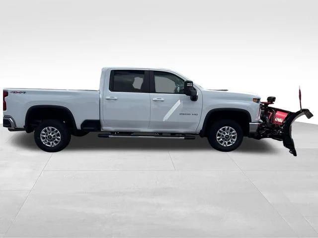 Used 2023 Summit White Chevrolet LT image 7