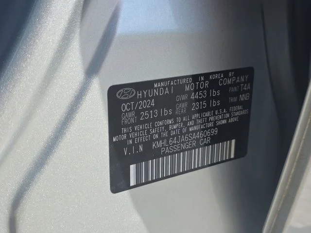Used 2025 Silver Hyundai SEL image 34