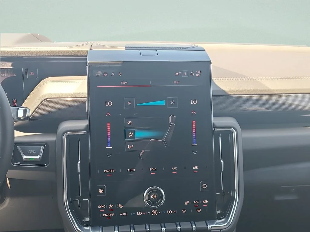 New 2026 Sterling Metallic GMC Elevation image 14