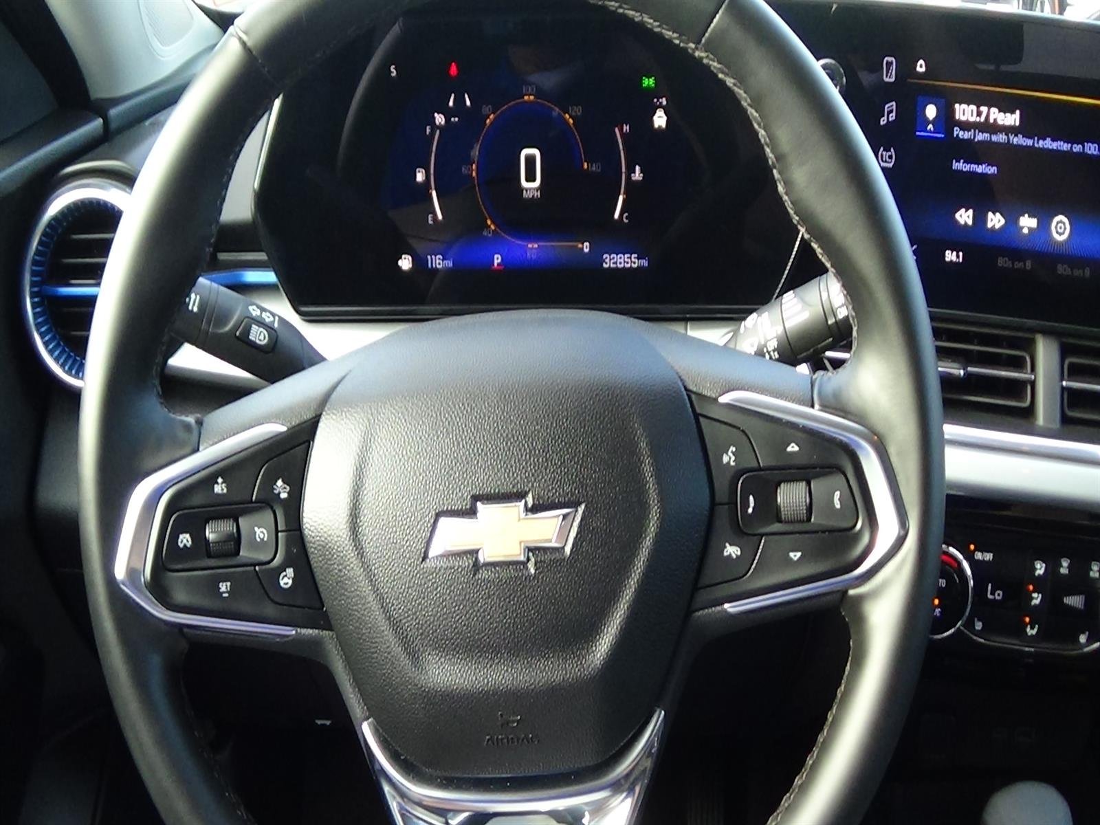 Used 2025 Crimson Metallic (gfm) Chevrolet LT image 19