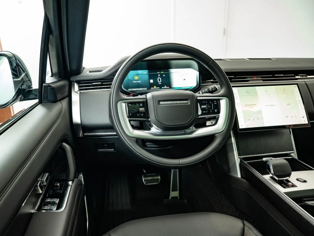New 2026 Santorini Black Land Rover SE image 31