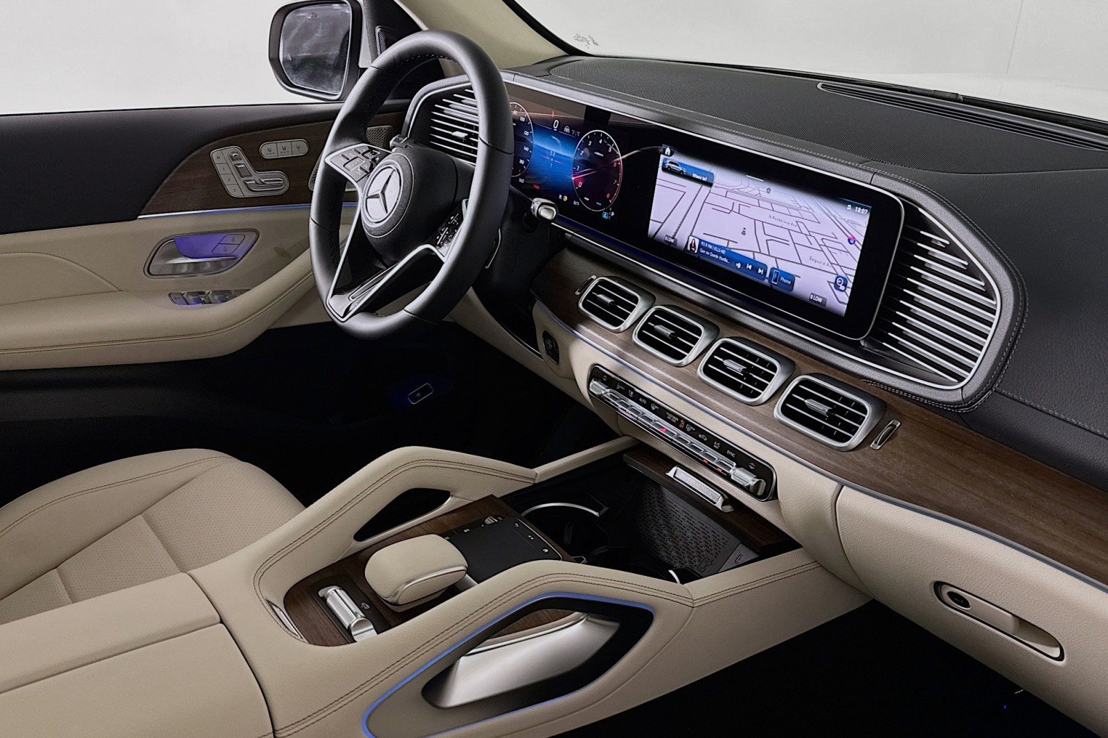 New 2026 Polar White Mercedes-Benz GLS 450 4MATIC® SUV image 16