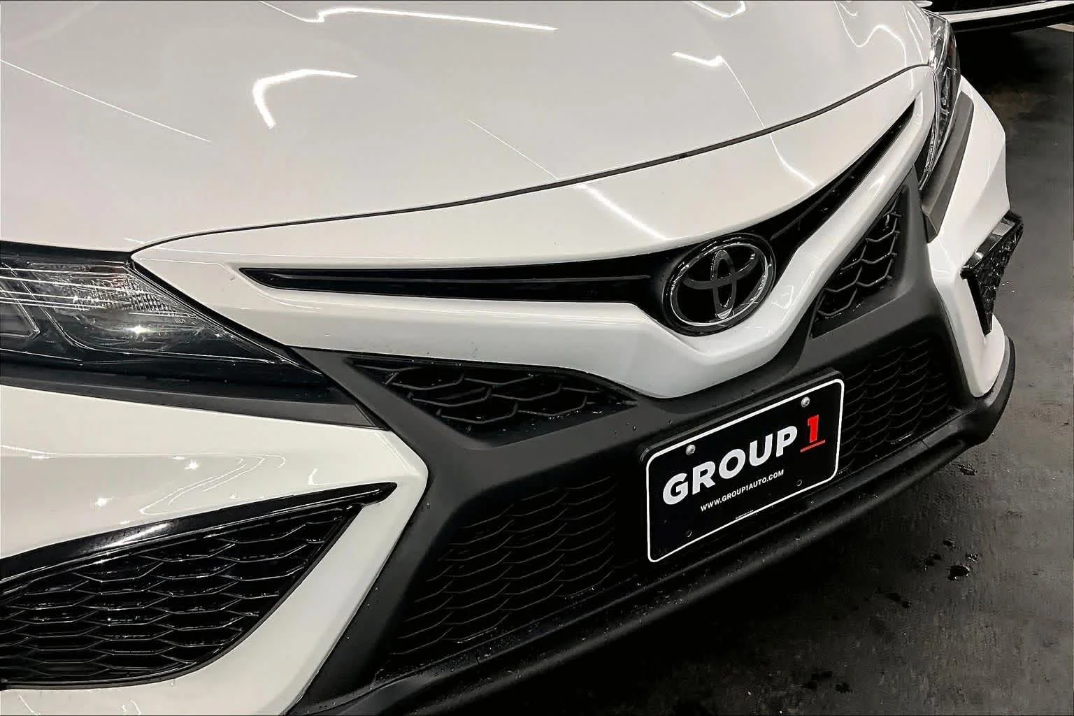 Used 2023 Ice Cap Toyota SE image 30
