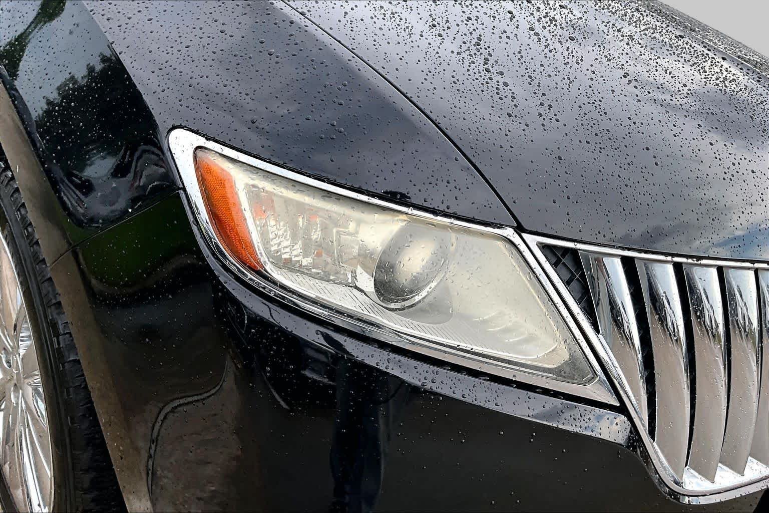 Used 2011 Tuxedo Black Metallic Lincoln  image 26