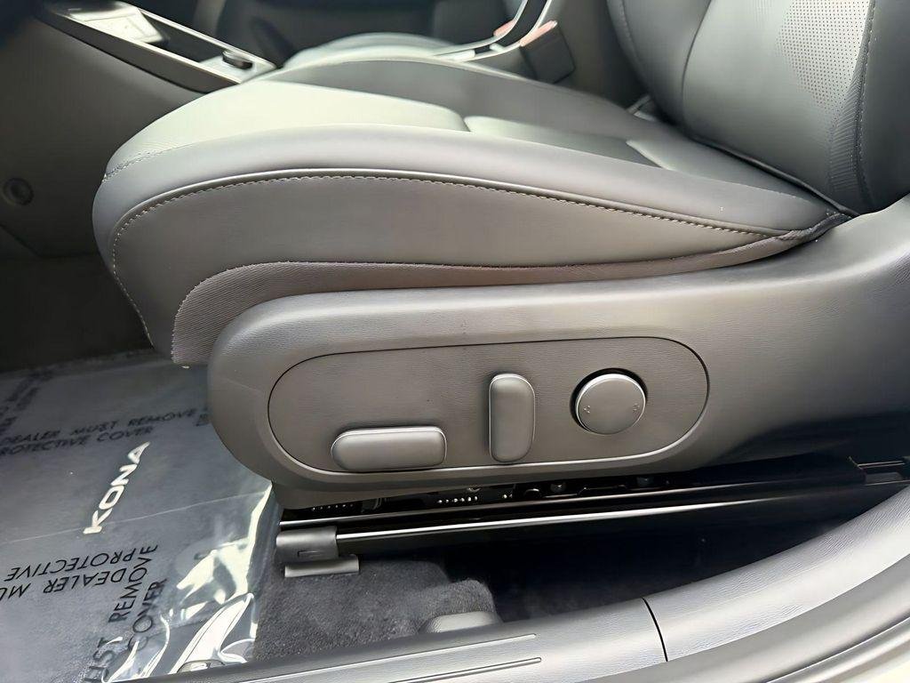 2026 Hyundai Kona Limited - Photo 13