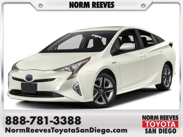 2017 Toyota Prius Three's photo