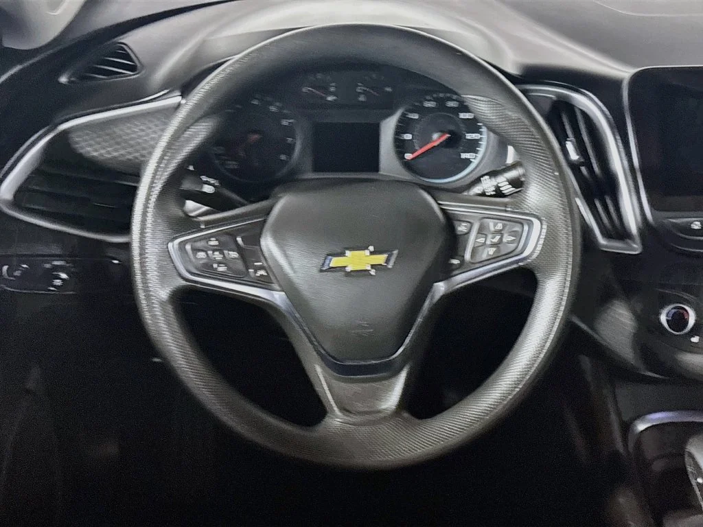 Used 2025 Blue Chevrolet LT image 13
