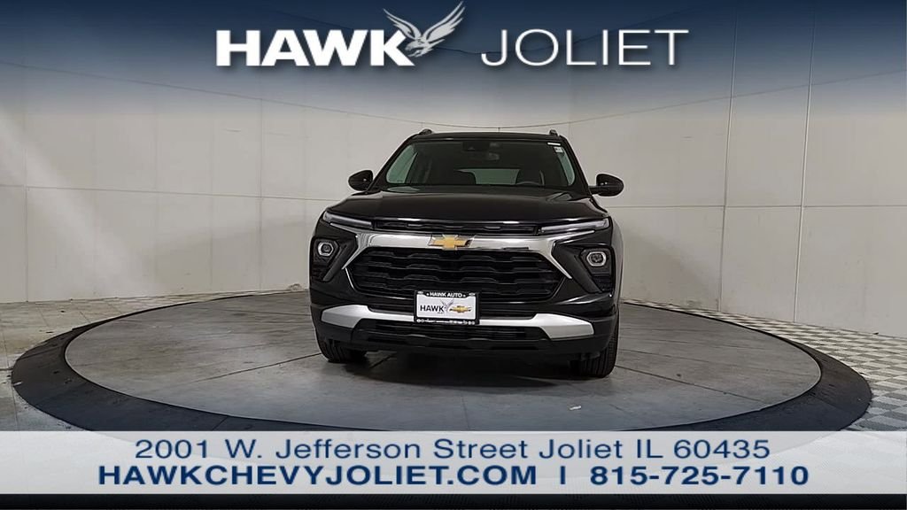 Used 2025 Black Chevrolet LT image 3