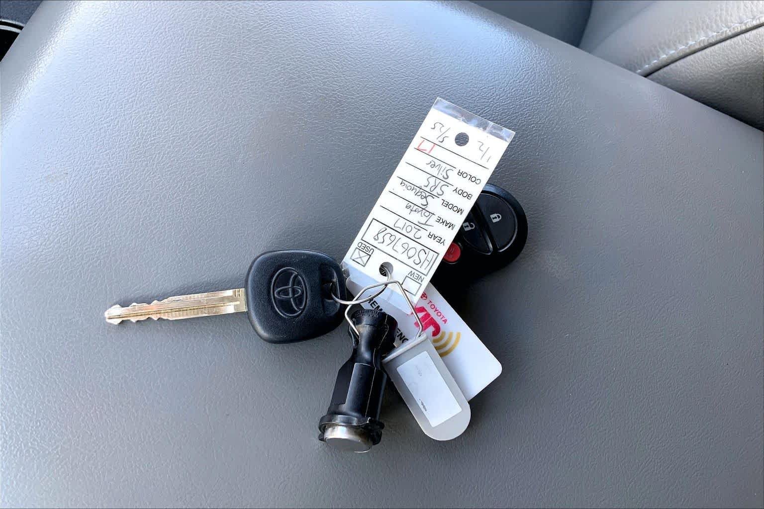 Used 2017 Silver Sky Metallic Toyota SR5 image 15