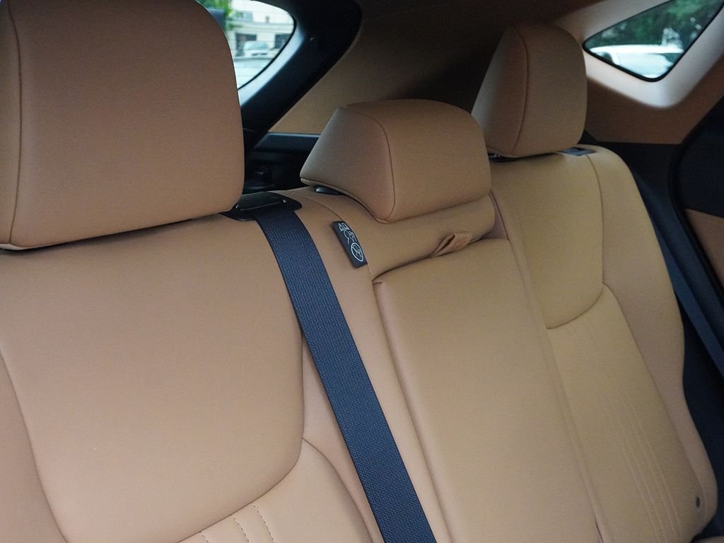 Used 2024 White Lexus 350 Base image 33