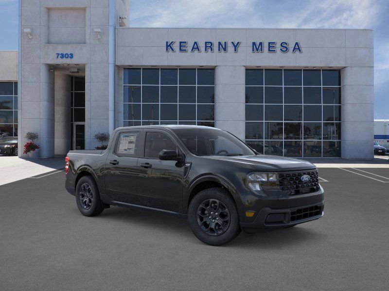 New 2025 Shadow Black Ford XLT image 36