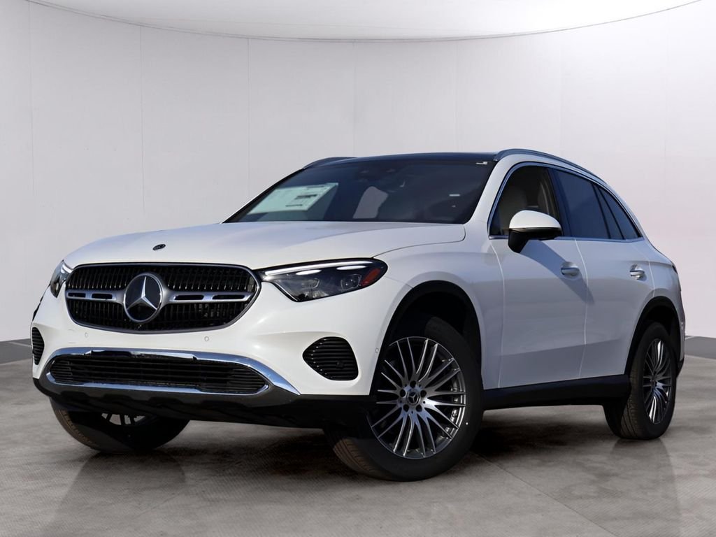 Used 2026 MANUFAKTUR Moonlight White Metallic Mercedes-Benz GLC 300 image 1